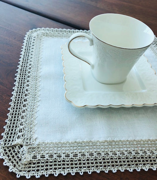 Handcrafted Linen Napkin w Laces Tea-time Rime